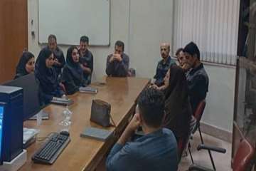 برگزاری جلسه مشاوره گروهی بهداشت روان در شهر صنعتی رشت